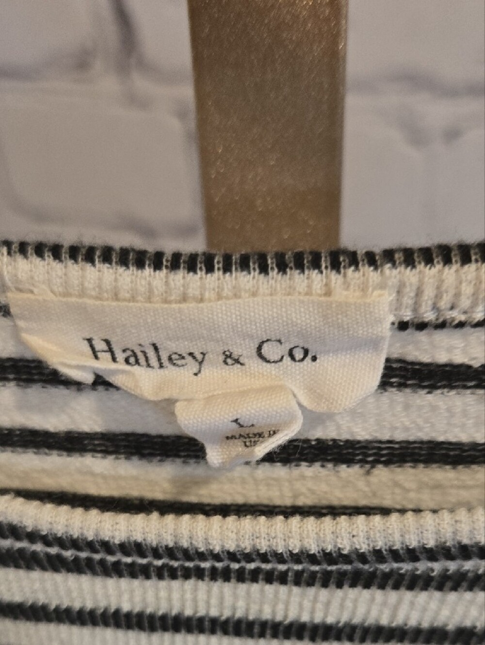 Striped Short Sleeve Tie-Hem Top - Black & White - Picture 2 of 5
